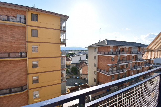 Appartamento in vendita a Beinasco