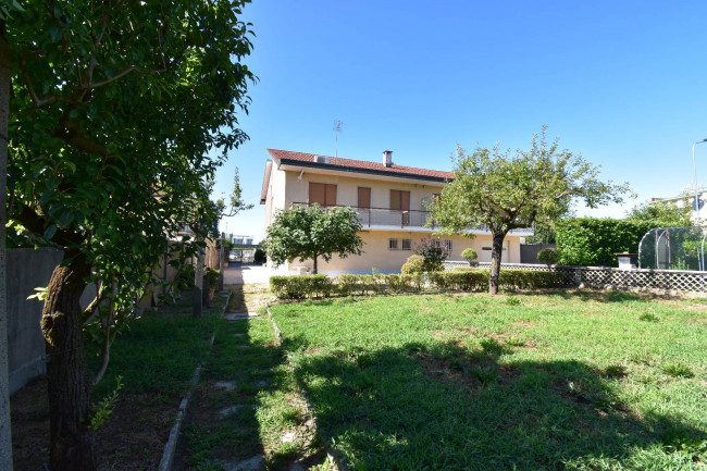 Casa semindipendente in vendita a Cambiano