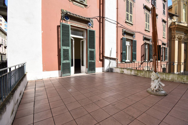 Appartamento in vendita a Savona