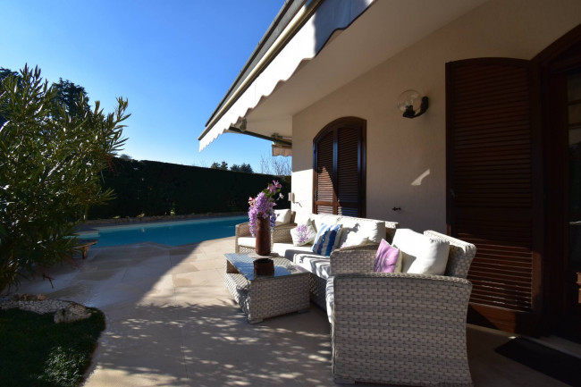 Villa Unifamiliare in vendita a Alpignano