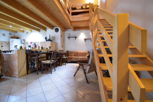 Stabile in vendita a Chiomonte