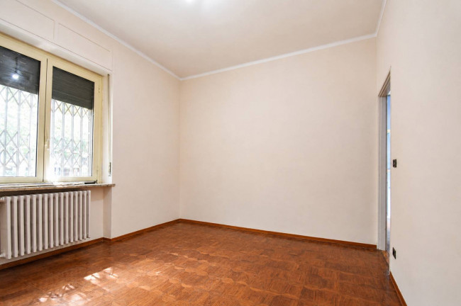 Porzione di bifamiliare in vendita a Torino
