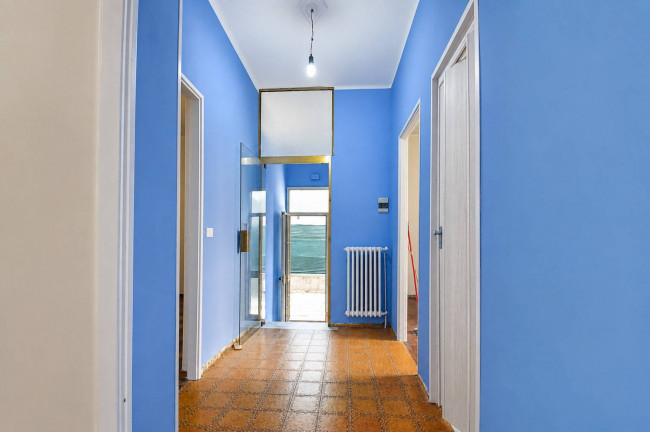Porzione di bifamiliare in vendita a Torino