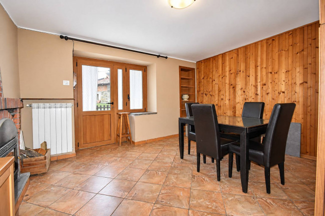 Cascinale in vendita a Corio