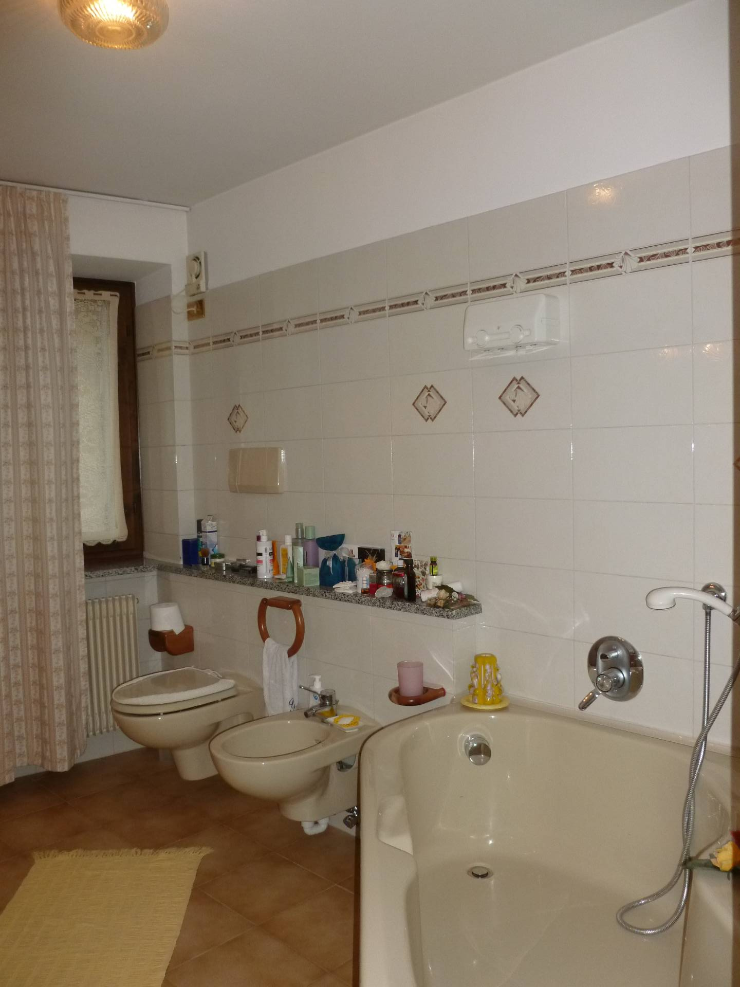 Foto appartamento in vendita a Spiazzo (Trento)