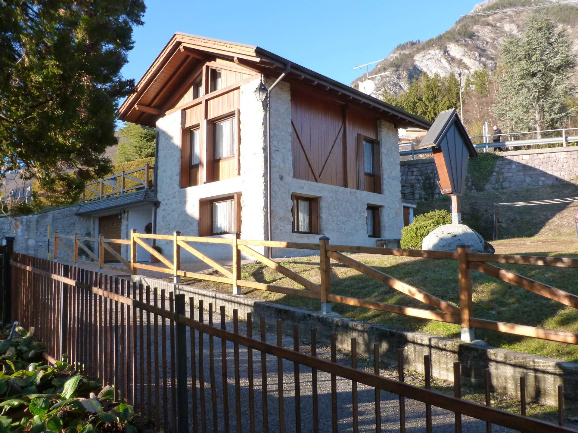 Villa Indipendente in vendita a Tione di Trento