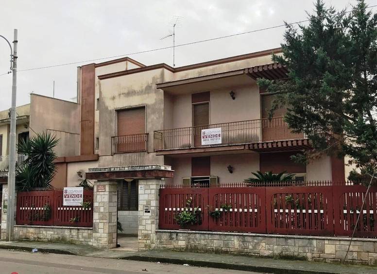 Villa in vendita a Alezio (LE)
