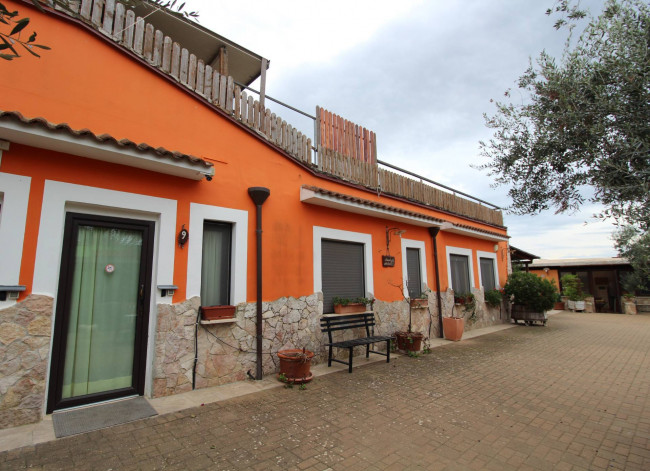 Villa in vendita a Neviano (LE)