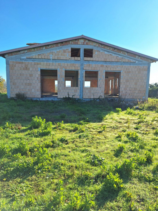 Fondo commerciale in vendita a Cerveteri (RM)