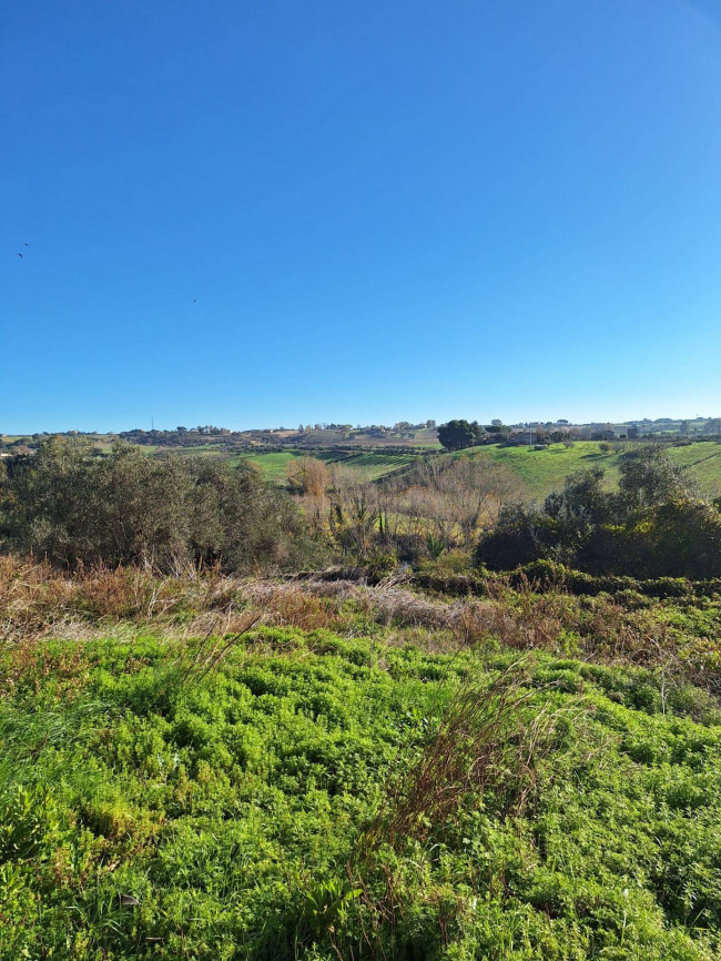 Fondo commerciale in vendita a Cerveteri (RM)