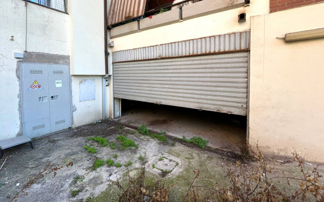 Fondo commerciale in vendita a Cerveteri (RM)