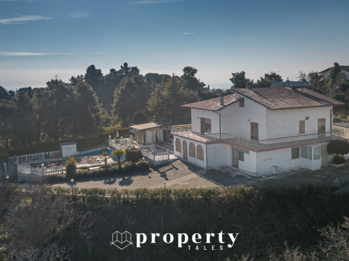 Villa for Sale in Ripatransone