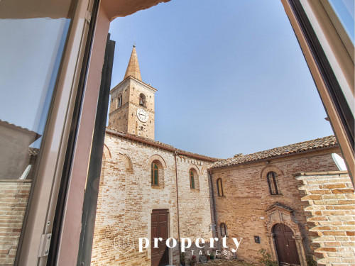 Casa indipendente in vendita a Montalto Delle Marche (AP)