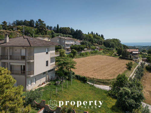 Single House for Sale in Montefiore dell'Aso