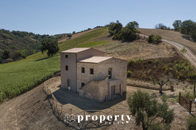 Casolare in Vendita a Ripatransone