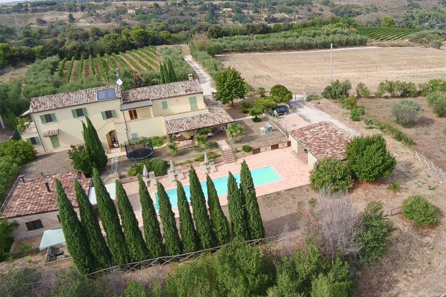 Villa for Sale in Ripatransone