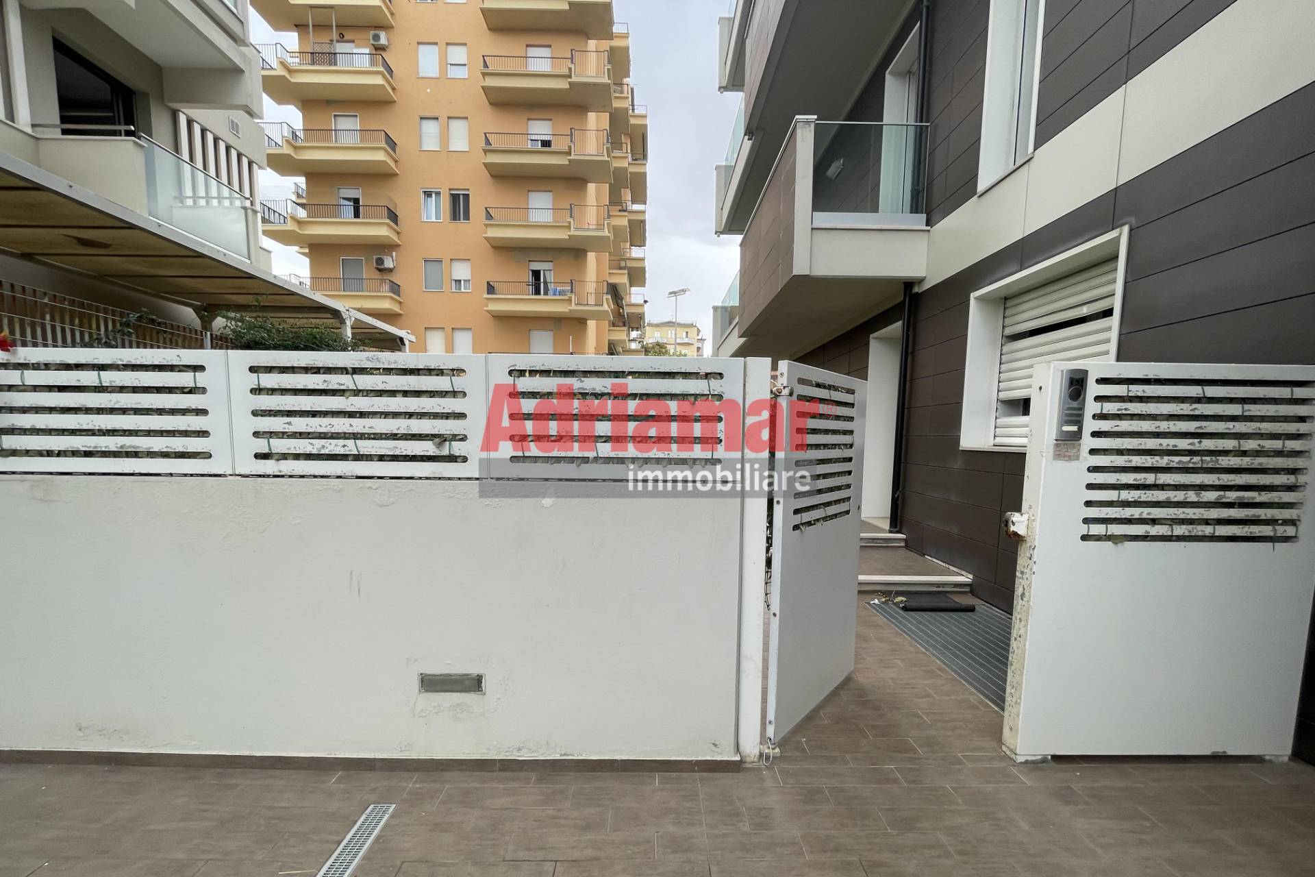 Appartamento in vendita a Pesaro, Mare, po... - foto 3