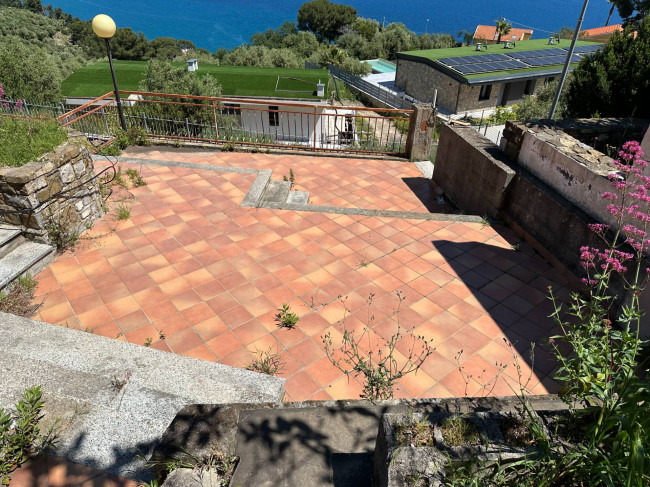 Villa in vendita a Cervo (IM)