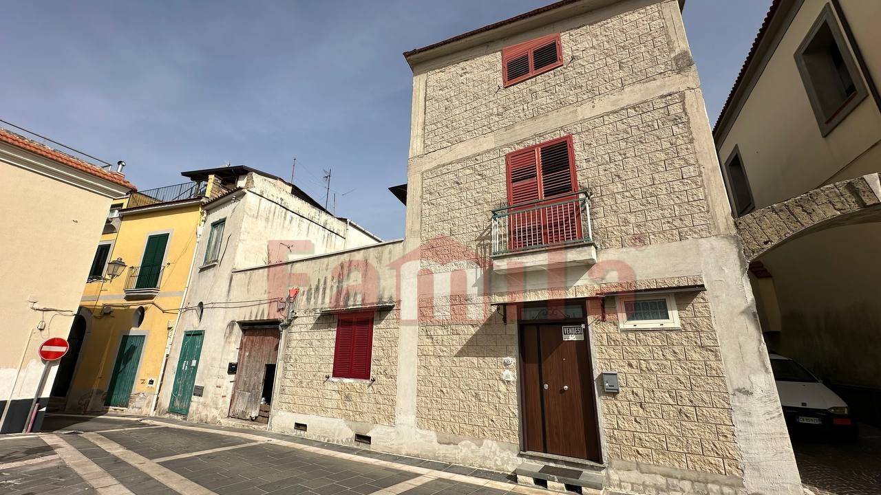 Casa indipendente in vendita a Quadrelle (AV)