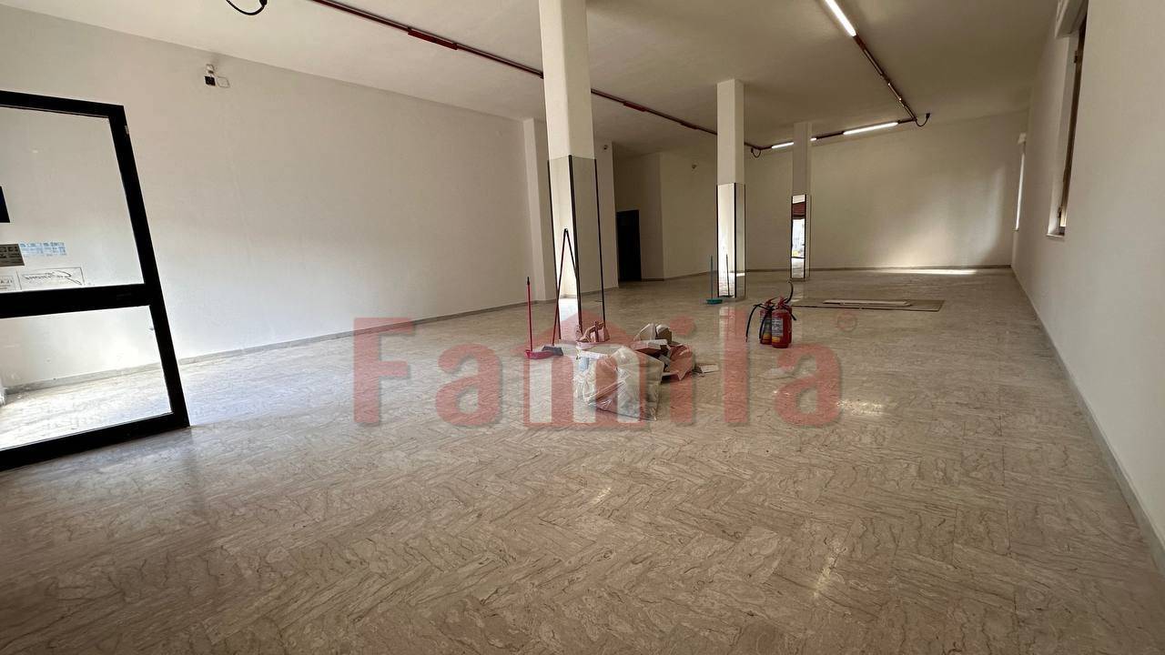 Fondo commerciale in affitto a Sperone (AV)