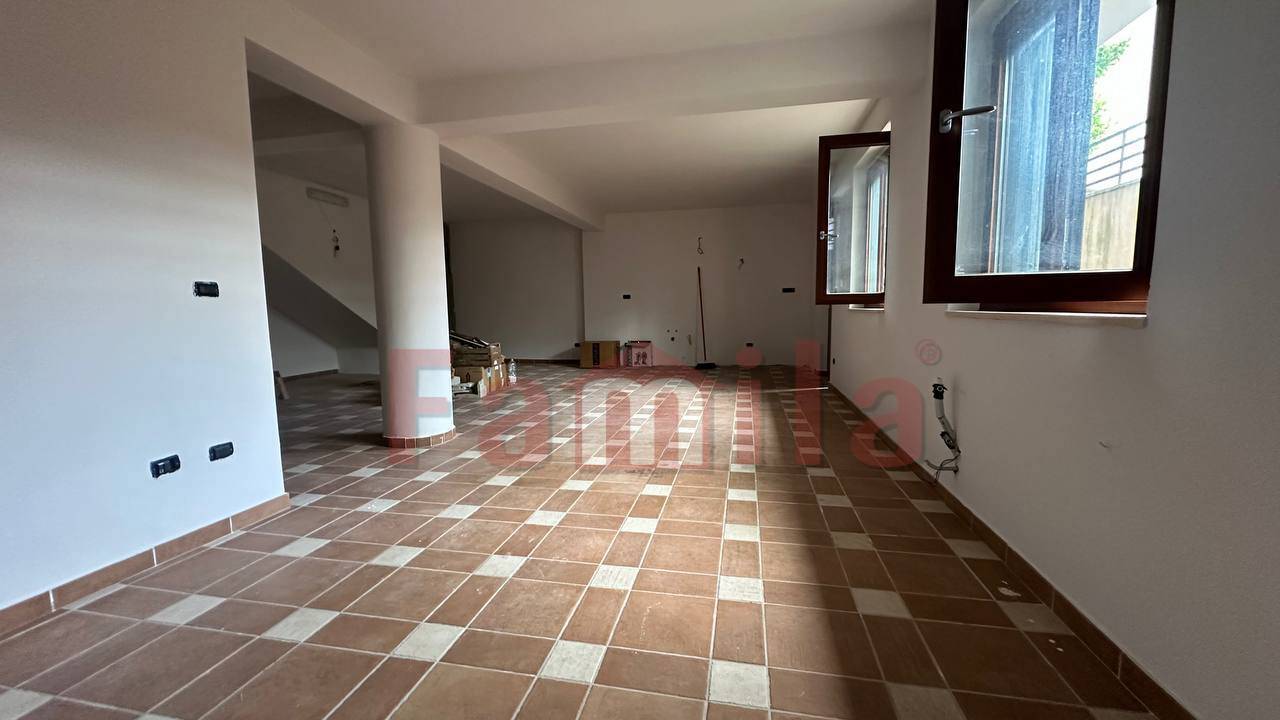 Casa indipendente in vendita a Mugnano Del Cardinale (AV)