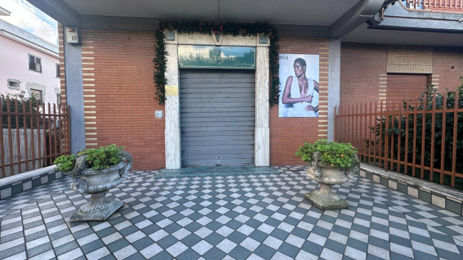 Attività commerciale in vendita a Sirignano (AV)