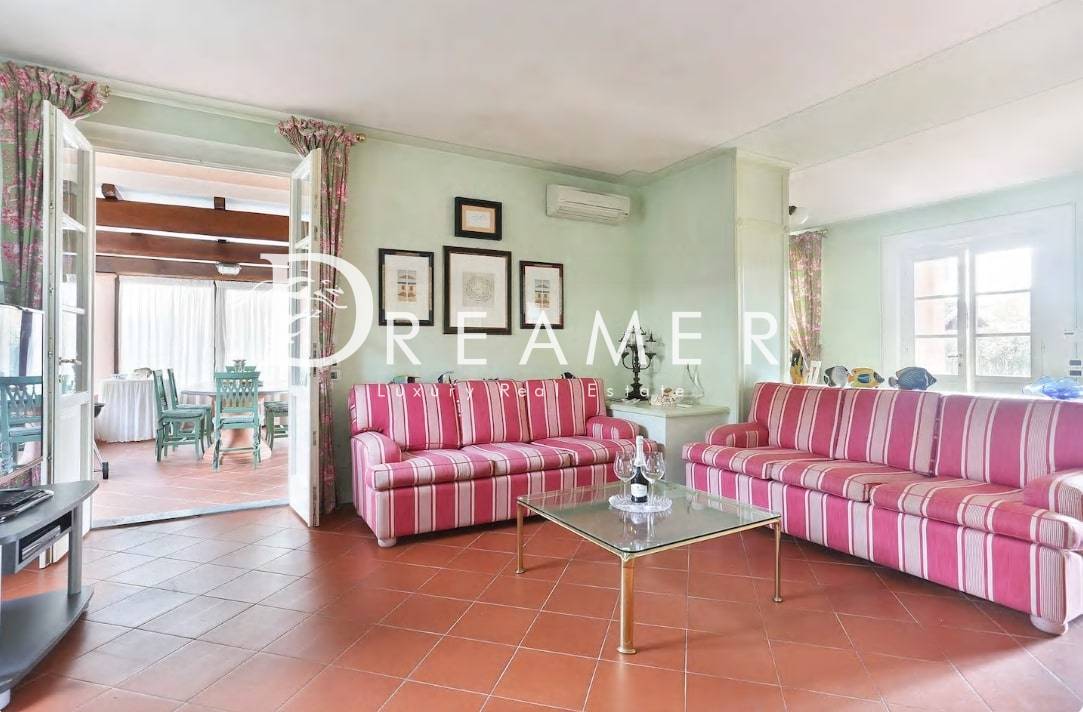 Villa Unifamiliare - Indipendente FORTE DEI MARMI vendita  Centro  Dreamer Real Estate