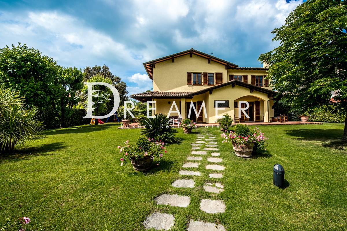 Villa FORTE DEI MARMI vendita    Dreamer Real Estate