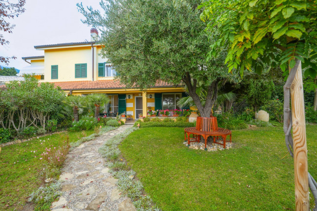 Villa in vendita a Sanremo (IM)