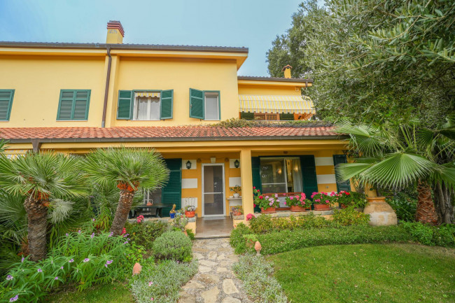 Villa in vendita a Sanremo (IM)