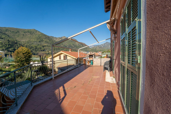 Villa in vendita a Ventimiglia (IM)