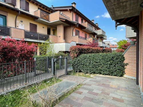 Villa a schiera a Azzano San Paolo