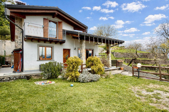 Villa singola a Colzate