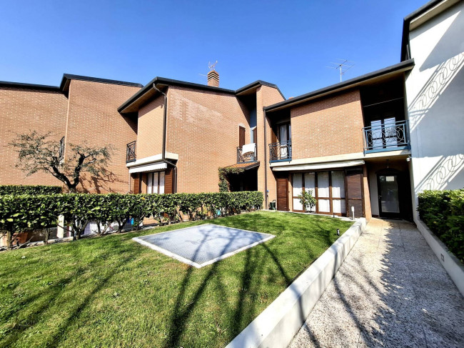 Villa a schiera a Pedrengo