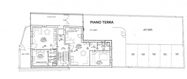 Edificio / stabile intero in vendita a Tavagnacco