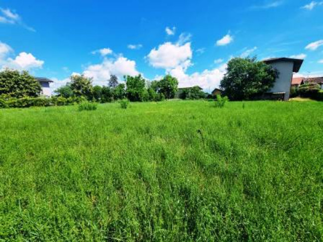 Terreno edificabile residenziale in vendita a Pozzuolo del Friuli