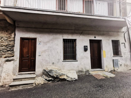 Casa semi-indipendente in vendita a Palazzo Canavese (TO)