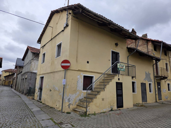 Porzione di casa a Santhià