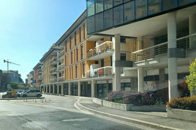 Posto auto coperto in Vendita a Macerata