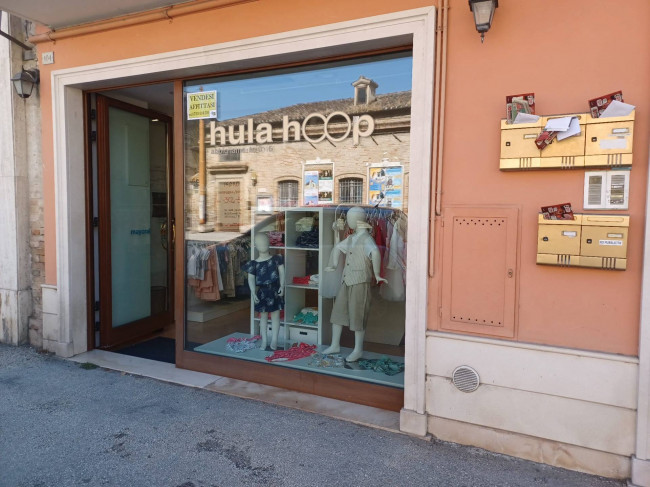 Locale commerciale in Affitto a Macerata