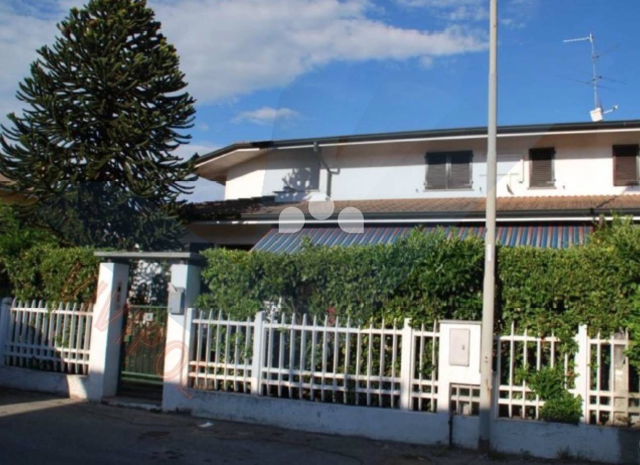 Villa in vendita a Vaiano Cremasco (CR)