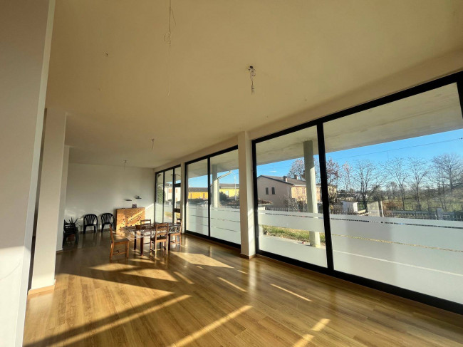 Negozio a Palazzo Pignano