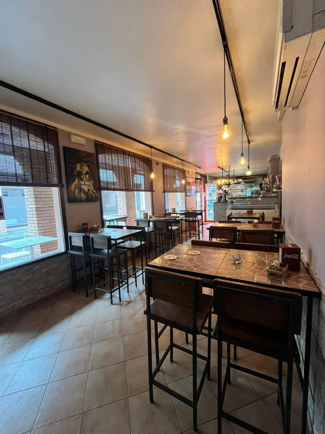 Attività commerciale a Monte Cremasco