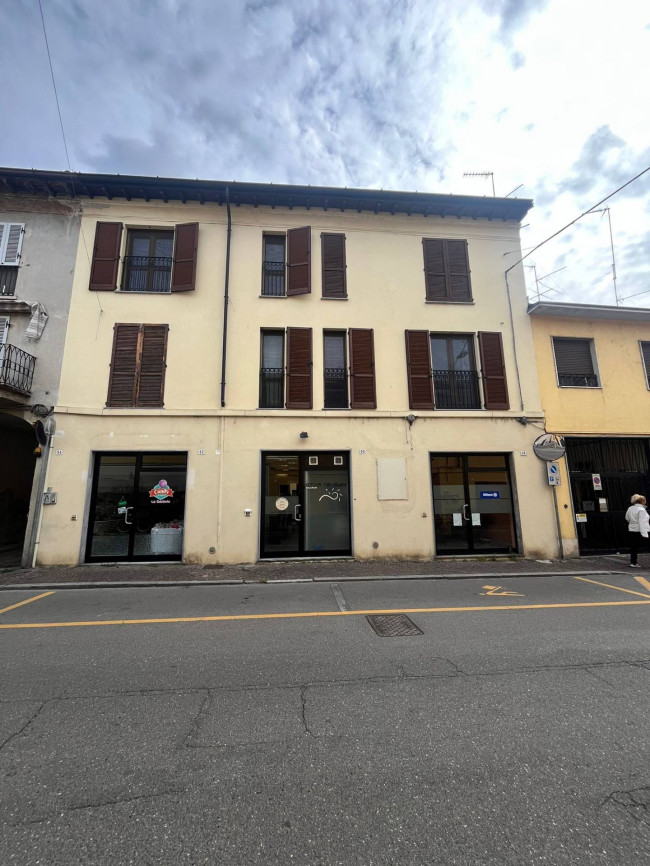 Negozio a Casalpusterlengo