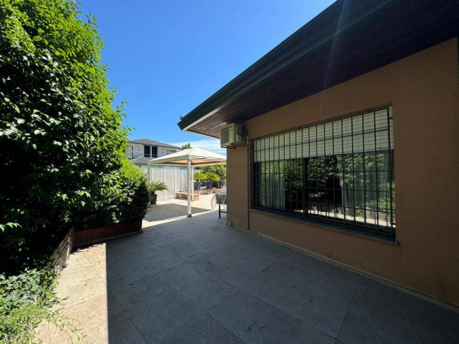 Villa in vendita a Gallarate (VA)