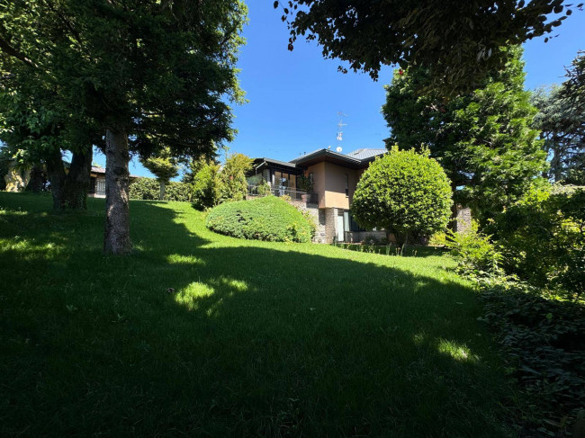 Villa in vendita a Gallarate (VA)