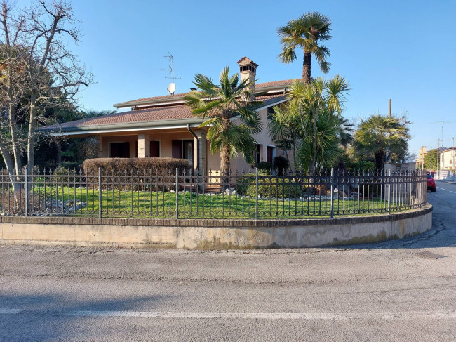 Villa in vendita a Roncaglia, Ponte San Nicolò (PD)