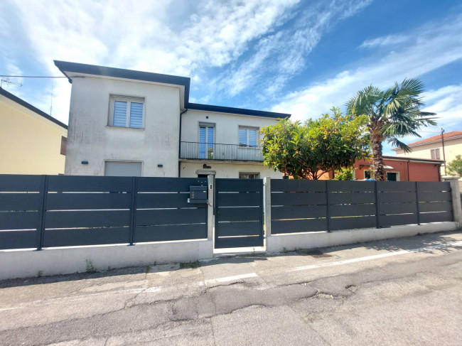 Casa singola in vendita<br/> a Padova (PD)