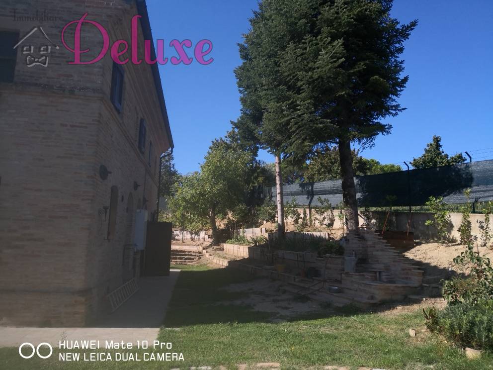 Villa MACERATA vendita  Semicentrale  Immobiliare Deluxe