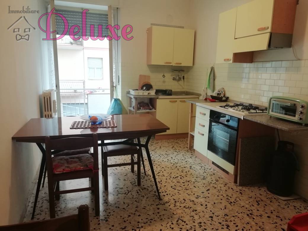 Appartamento MACERATA vendita  Semicentrale  Immobiliare Deluxe